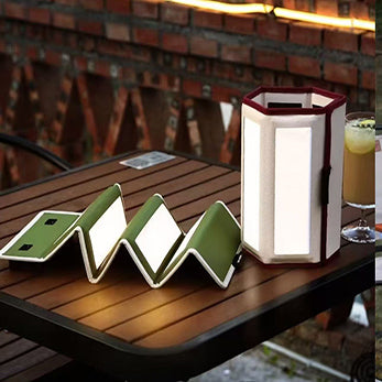 Foldable solar camping lamp